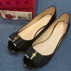 BNIB Tory Burch Black Patent Flats Sz. 6.5